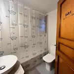 Blue Wave Apartment *